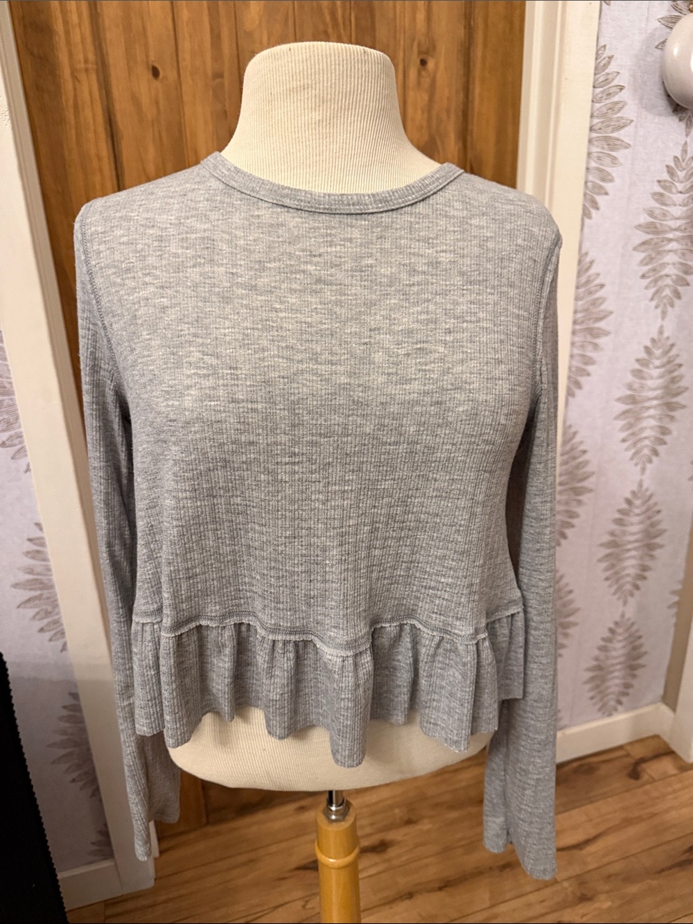 Altar'd State Light Gray Ruffle-Hem Ribbed Long Sleeve Top